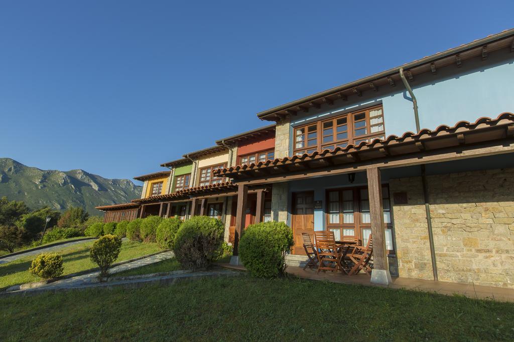 Casas Rurales Playa De Guadamia Llames de Pría Kültér fotó