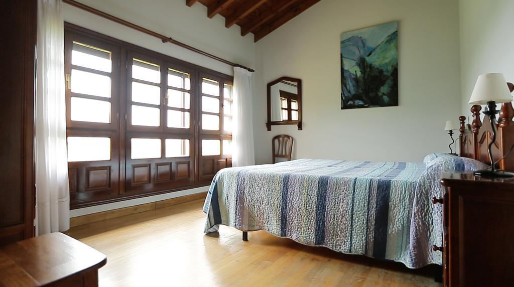 Casas Rurales Playa De Guadamia Llames de Pría Kültér fotó