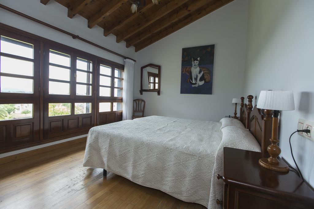 Casas Rurales Playa De Guadamia Llames de Pría Kültér fotó